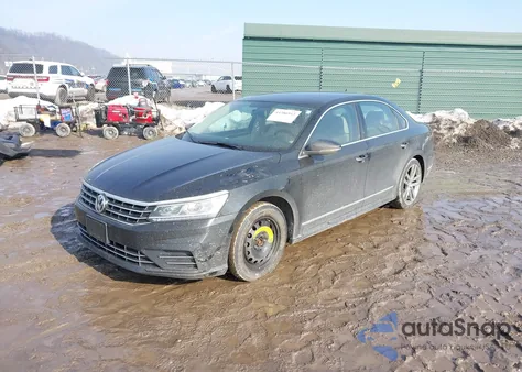2016 Volkswagen Passat z USA, uszkodzony, nr VIN 1VWAT7A31GC061487